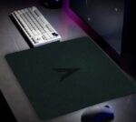 Mouse pad made of glass من زجاج