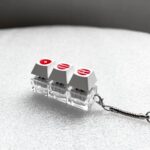 ⁦Keycaps (LED) keychain white⁩ - الصورة ⁦2⁩